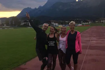 Trainer v.r.: Margit-Lisa-Caro-Helmut